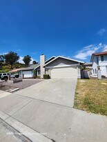 2417 E Gloria St in West Covina, CA - Building Photo