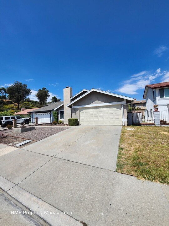 2417 E Gloria St in West Covina, CA - Building Photo