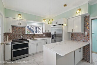 1638 Sanderson Ave in Scranton, PA - Building Photo - Building Photo