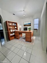 16125 Opal Creek Dr in Weston, FL - Foto de edificio - Building Photo