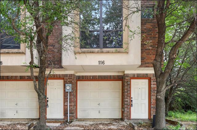 116 E Nemo St in Arlington, TX - Foto de edificio