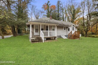 61 Cassville Rd in Jackson Township, NJ - Building Photo - Building Photo