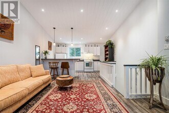 5 Dawson Dr in Collingwood, ON - Building Photo - Building Photo