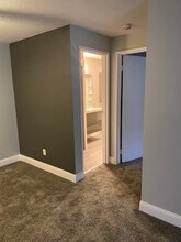 7 Village Hill Ln in Natick, MA - Building Photo - Building Photo