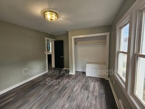 917 W 144th St in East Chicago, IN - Foto de edificio - Building Photo