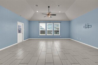 15414 Wandering Creek Trail in Houston, TX - Building Photo - Building Photo