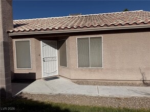 2335 Bowstring Dr in Las Vegas, NV - Building Photo - Building Photo
