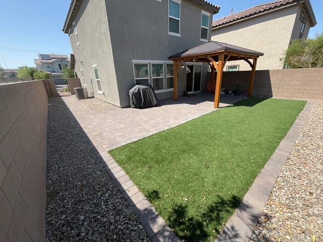 property at 2974 Torreon Ln
