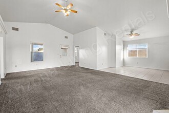 3470 N Jewel St in Kingman, AZ - Foto de edificio - Building Photo