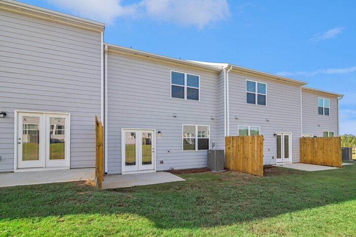509 Campeche Dr in Locust Grove, GA - Building Photo