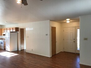 612 Navajo Loop in Twin Falls, ID - Building Photo - Building Photo