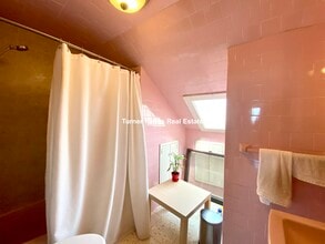 57 Atherton St, Unit 3 in Somerville, MA - Foto de edificio - Building Photo