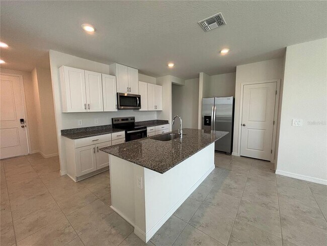 5526 Clove Row in Haines City, FL - Building Photo - Building Photo