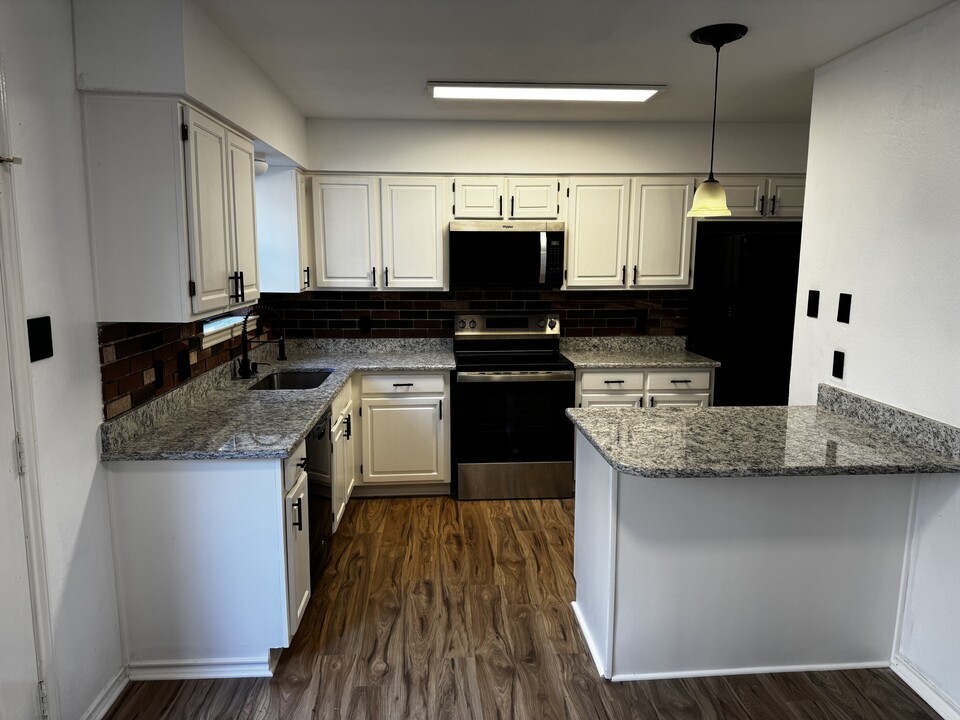 2058 Owasso St in Fort Worth, TX - Building Photo