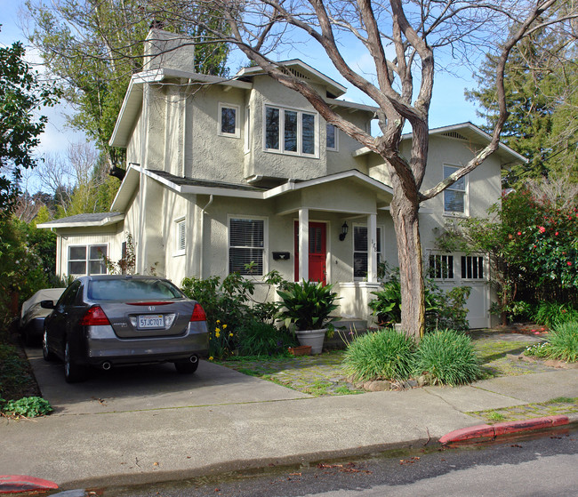 178 Sycamore Ave in Mill Valley, CA - Building Photo - Building Photo