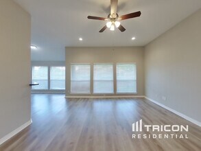 400 Harvest Hill Ln in Venus, TX - Building Photo - Building Photo