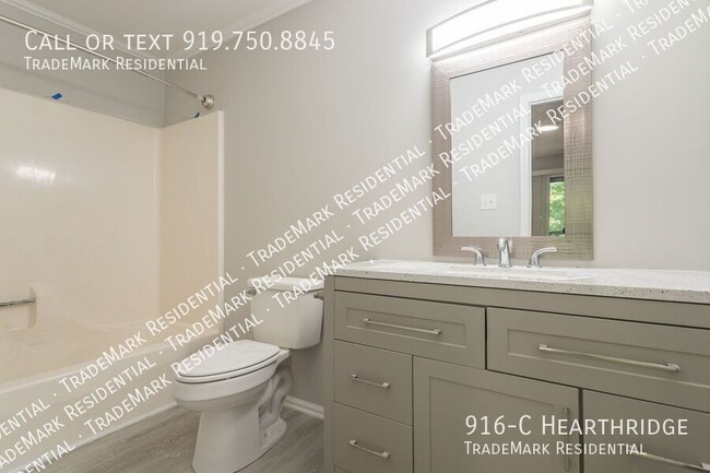 916 Hearthridge Ct in Raleigh, NC - Building Photo - Building Photo