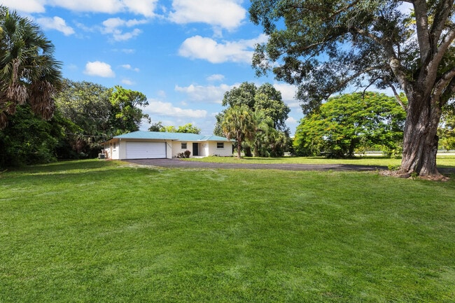 property at 16790 Glasgow Dr E