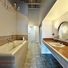 2220 S Harwood St in Dallas, TX - Building Photo - Building Photo