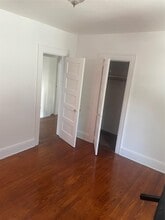 196-24 90th Ave in Queens, NY - Building Photo - Building Photo