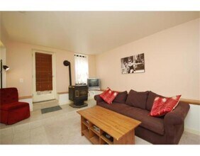 28 Symphony Rd, Unit 1 in Boston, MA - Foto de edificio - Building Photo