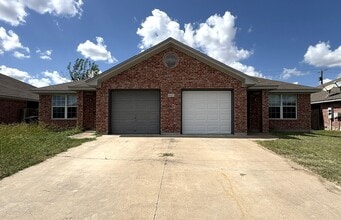 6600 Temora Loop, Unit B in Killeen, TX - Foto de edificio - Building Photo