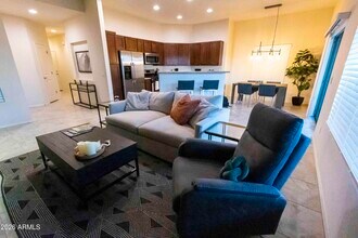 3113 E Danbury Rd in Phoenix, AZ - Building Photo - Building Photo