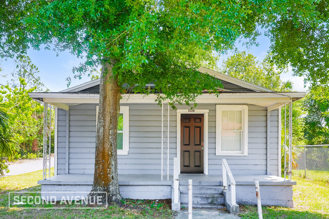 property at 1338 E 30th St
