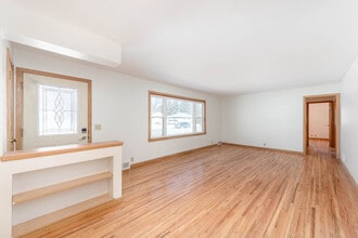 113 Pfau St in Mankato, MN - Building Photo - Building Photo