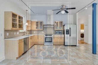 404 W Monroe St in Austin, TX - Building Photo - Building Photo