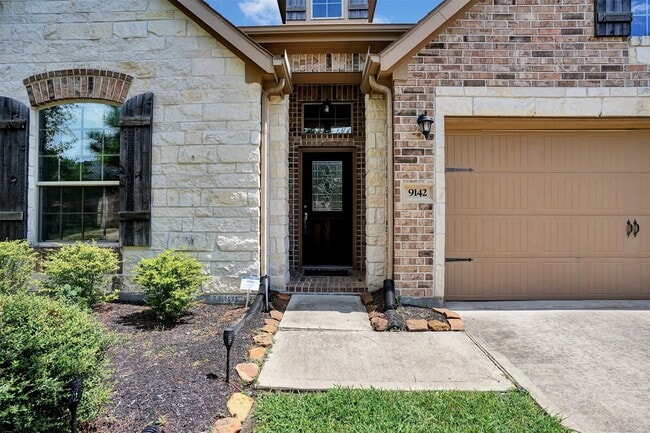 property at 9142 Monarch Field Ln