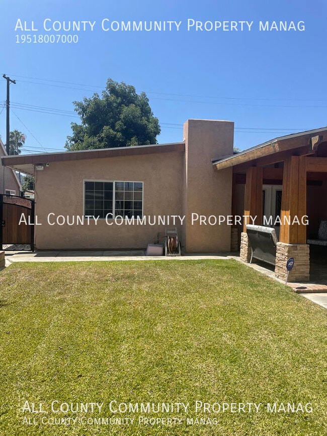 16334 Lawnwood St in La Puente, CA - Foto de edificio - Building Photo