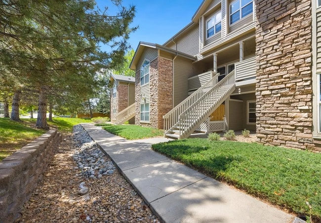 3258 S Zeno Ct in Aurora, CO - Foto de edificio - Building Photo