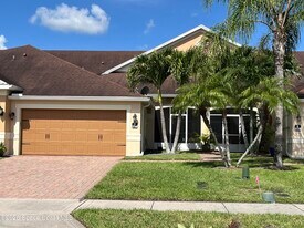 5748 Tamarac Dr in Melbourne, FL - Building Photo