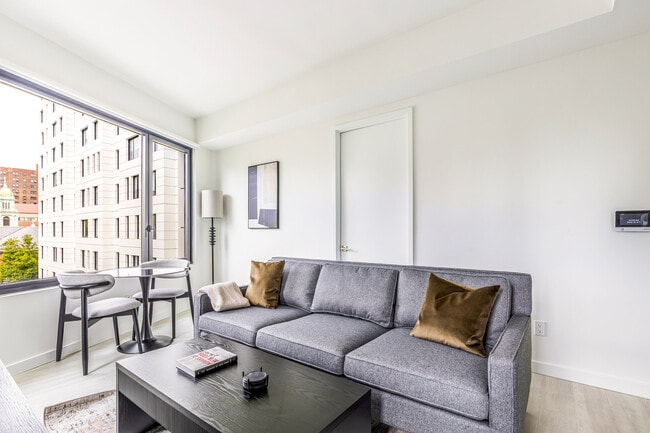 property at 22 Chapel St