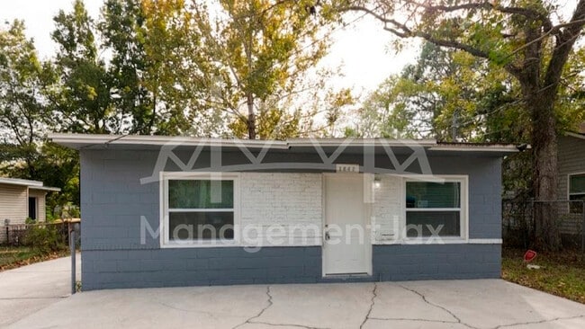 property at 1842 W 26th St