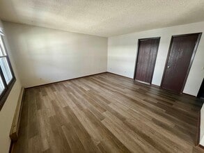 928 1st Ave in Chippewa Falls, WI - Building Photo - Building Photo