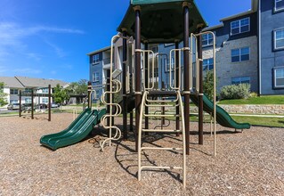 Tuckaway Apartment Homes in Cedar Park, TX - Building Photo - Building Photo