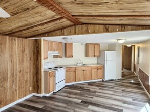 1018 Aaron Ln in Jacksonville, NC - Building Photo - Building Photo