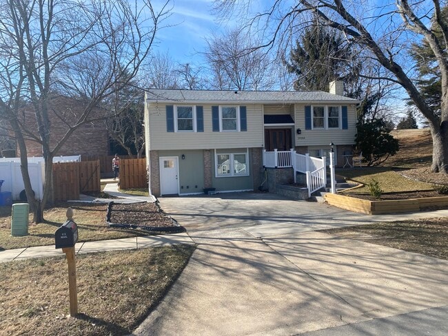 19204 St Johnsbury Ln