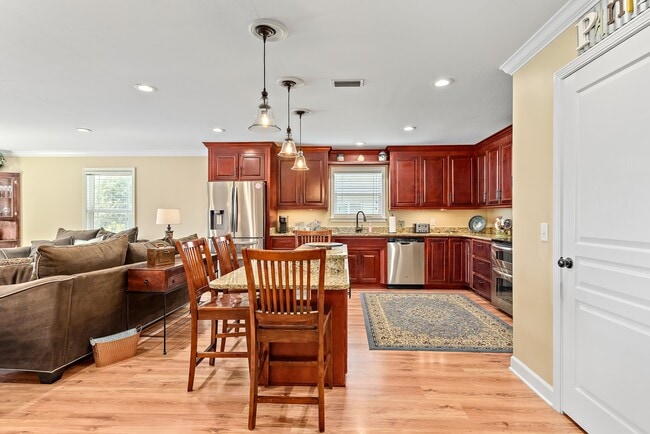 304 Squirrel Hollow in Enterprise, AL - Building Photo - Building Photo