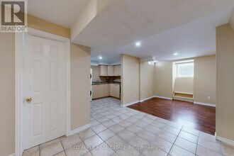 50 Pergola Way in Brampton, ON - Building Photo - Building Photo