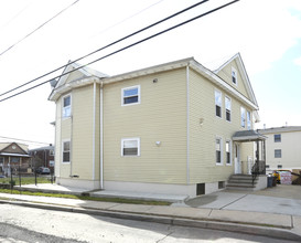 2025 Grier Ave in Linden, NJ - Building Photo - Building Photo