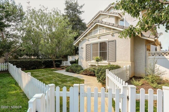 2241 Nightshade Ln in Santa Maria, CA - Building Photo - Building Photo