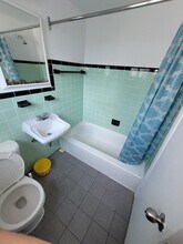 4724 Pierre-Coubertin in Montréal, QC - Building Photo - Building Photo