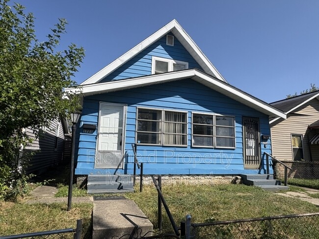 property at 1721 Laurel St