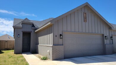 7201 22nd Pl in Lubbock, TX - Building Photo - Building Photo