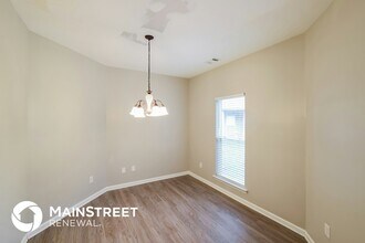 12879 Woodland Park Cir in Mc Calla, AL - Foto de edificio - Building Photo