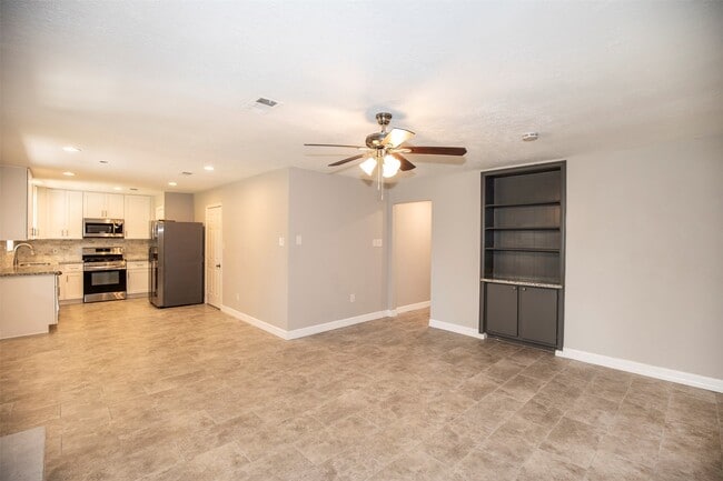 property at 802 Wavecrest Ln