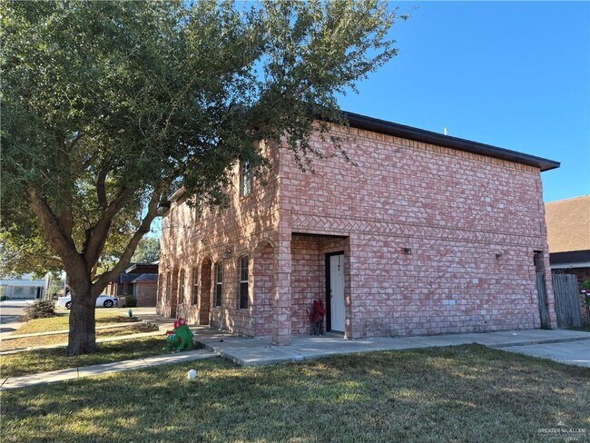 19 Jade St in Edinburg, TX - Building Photo - Building Photo